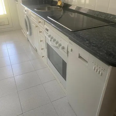 Precioso Apartamento Con Aparcamiento Gratuito 아파트 *